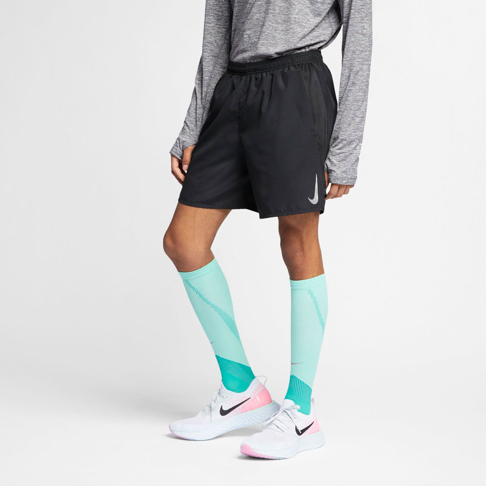 short challenger nike