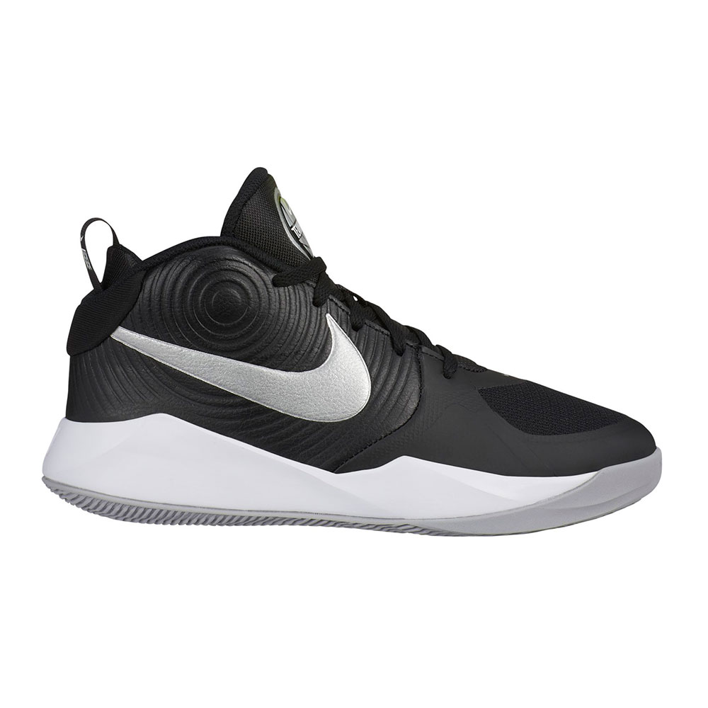 nike basketball shoes junior