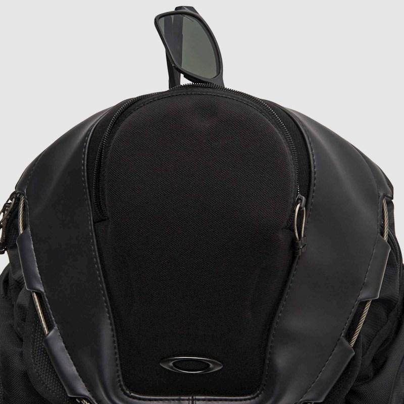 Oakley kitchen outlet sink weight
