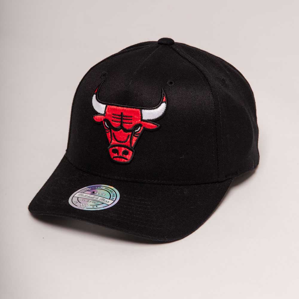 mitchell & ness bulls snapback