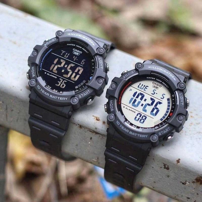 Casio large shop display digital watch