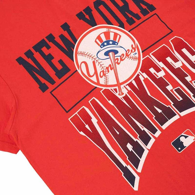 Majestic MLB Vintage Sport NY Yankees Graphic Tshirt