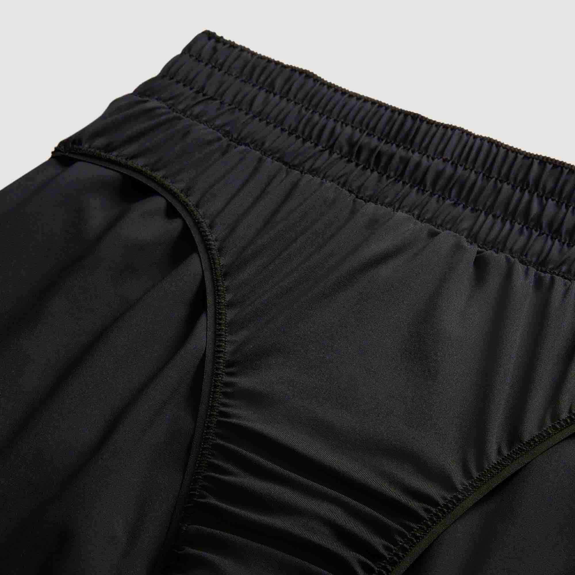 Black/Reflective