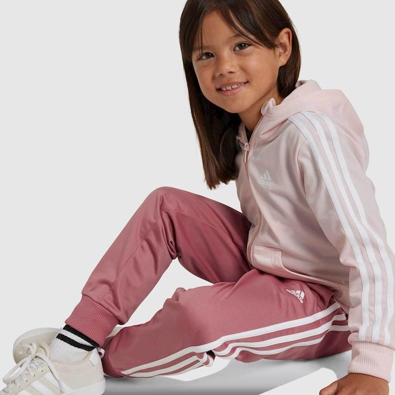 Tracksuit teenage girl hotsell