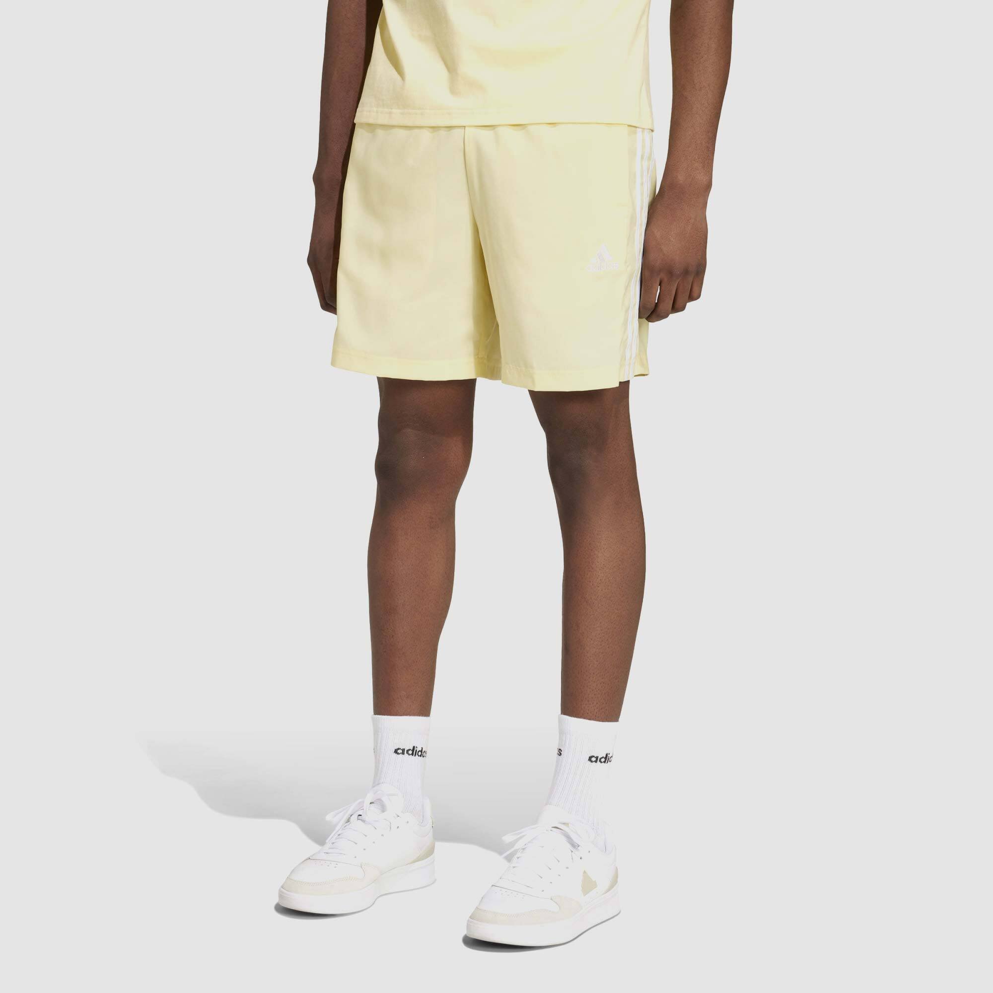 Lt Yellow