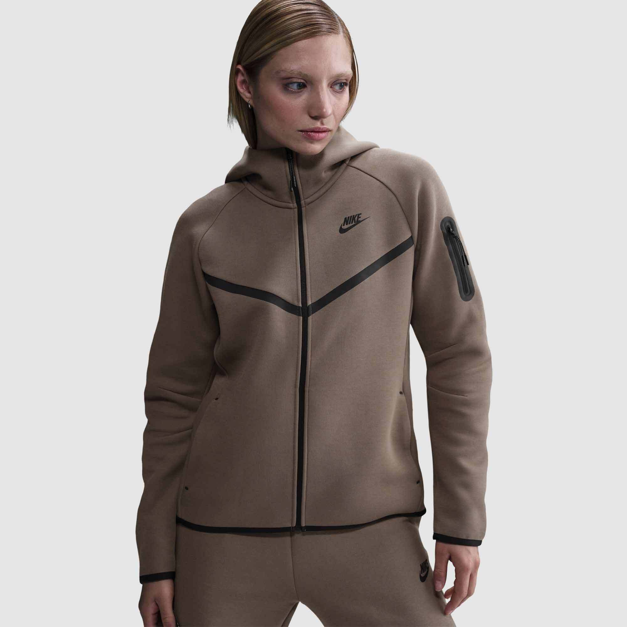Brown/Black