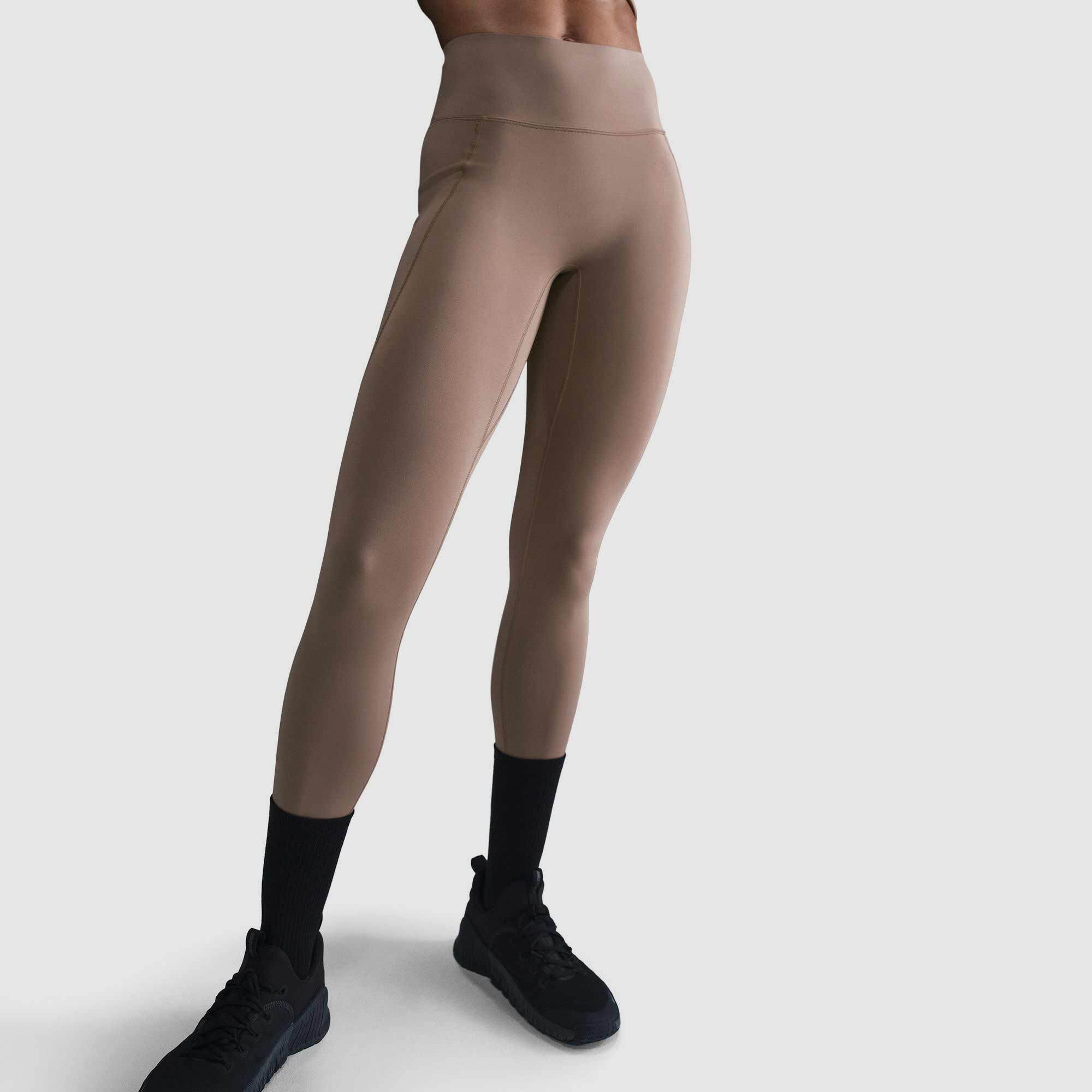 Nike Womens Universal  High Waisted 7/8 Tight