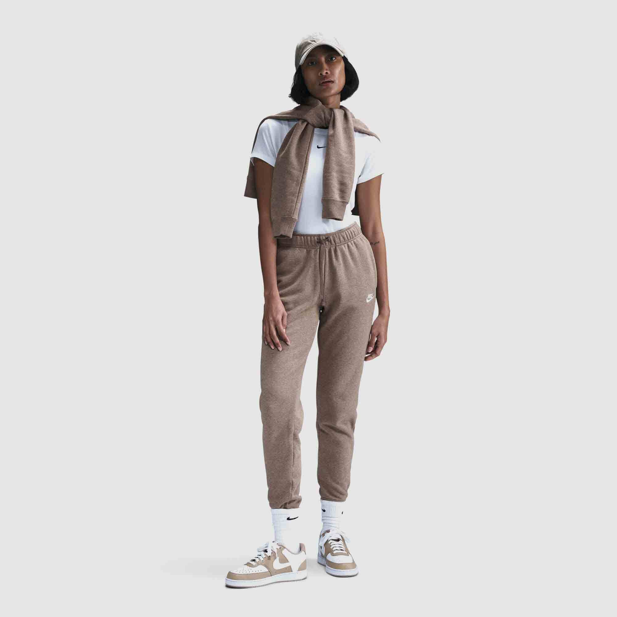 Brown/White