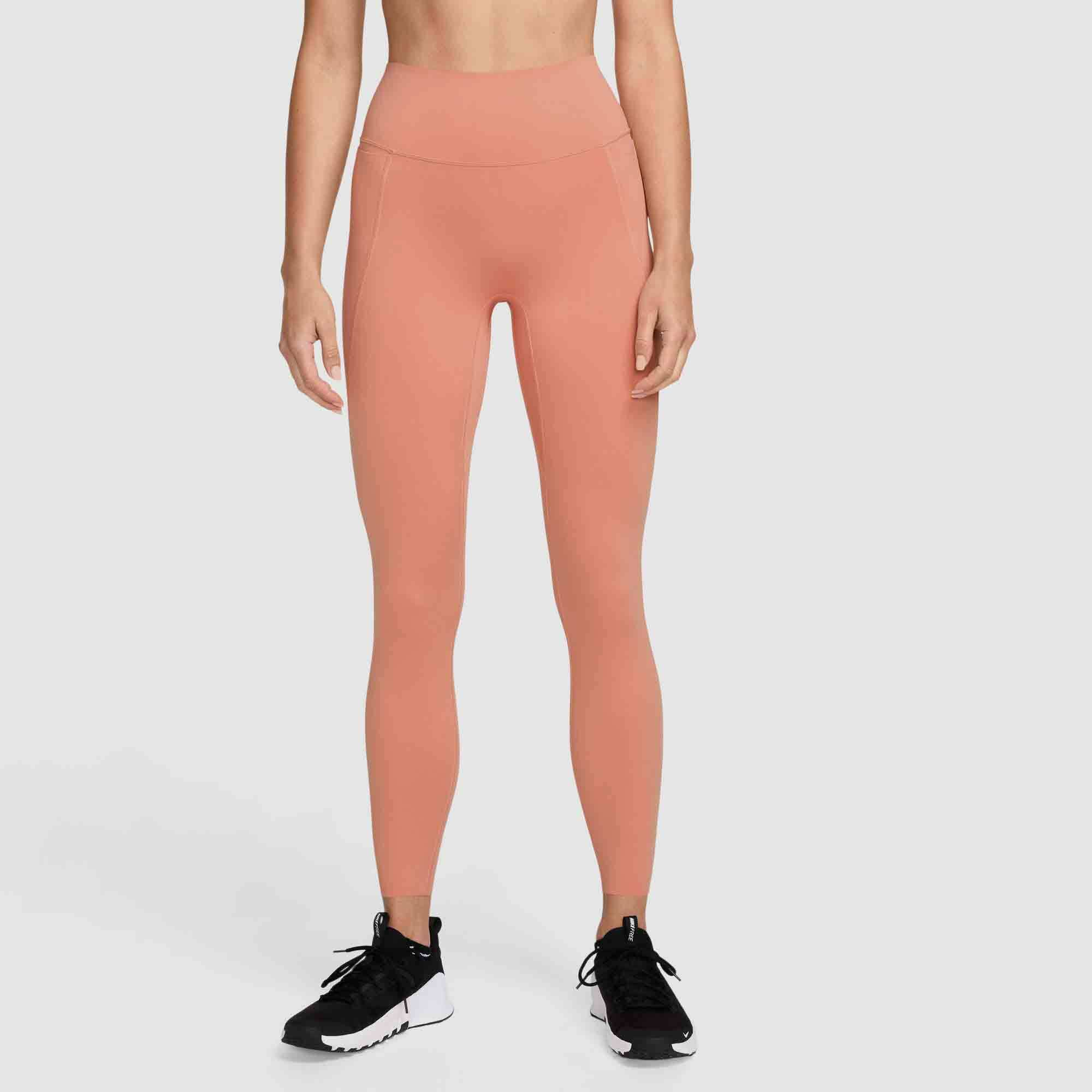 Apricot/Black