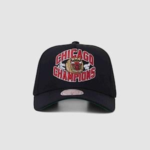 Mitchell & Ness Mens Forever Champs Chicago Bulls Cap