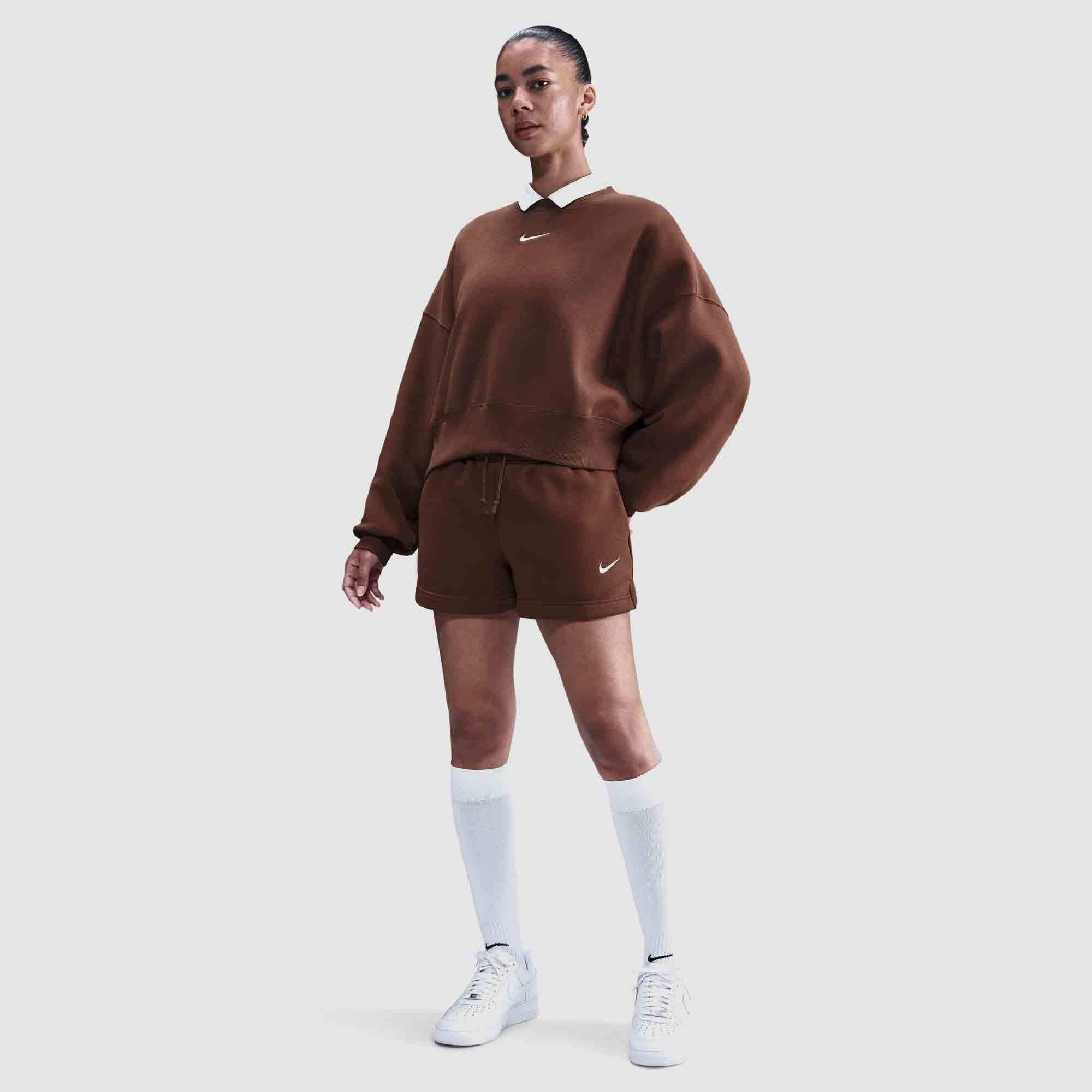 Brown/Sail