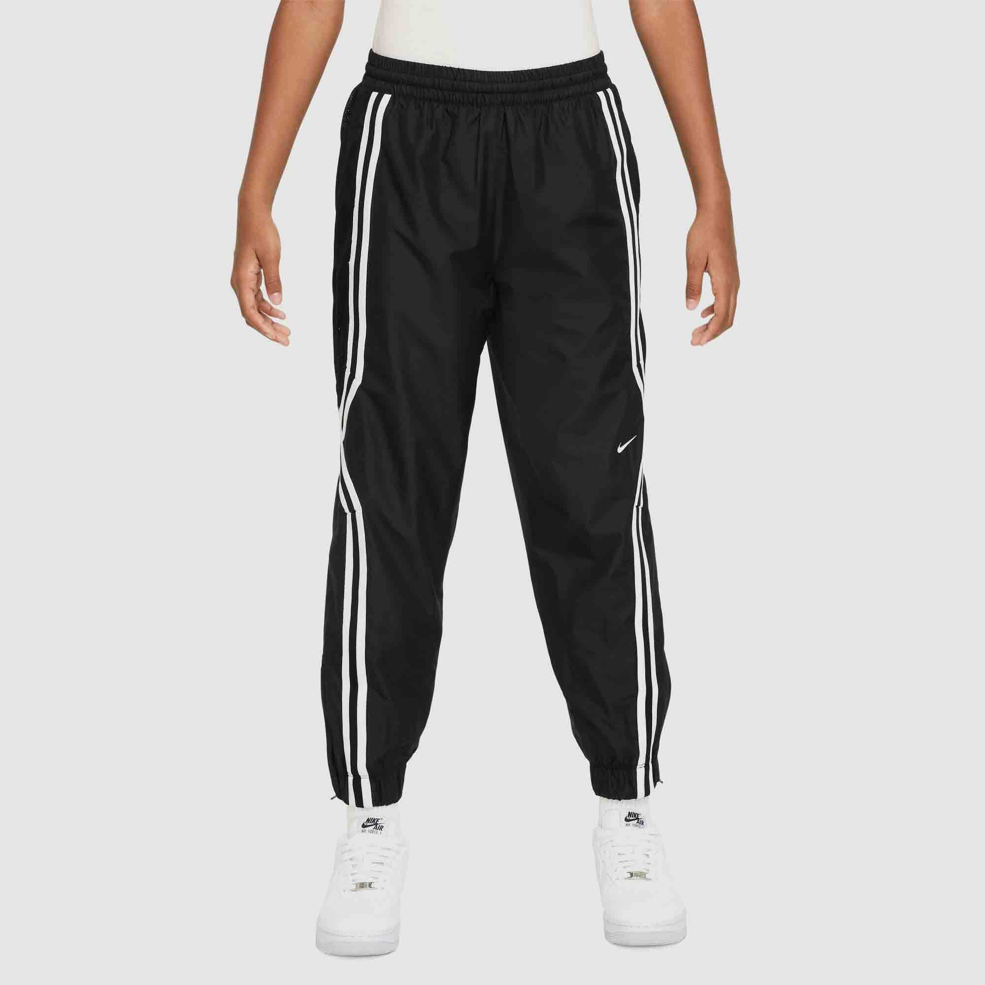 Black/White